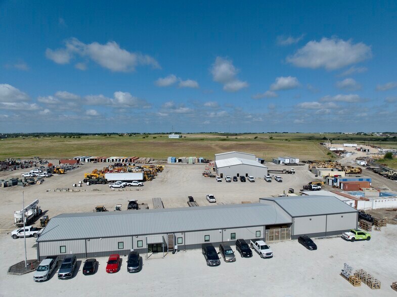 More Photos Of 5901 FM 920, Weatherford Warehouse For Sale