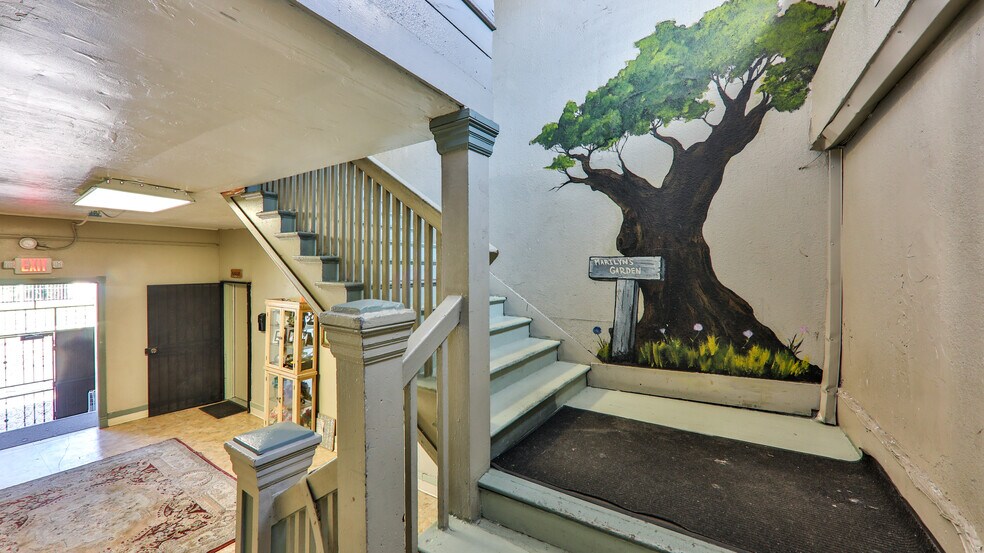 More Photos Of 1252 S Lake St, Los Angeles Storefront Retail Residential For Sale