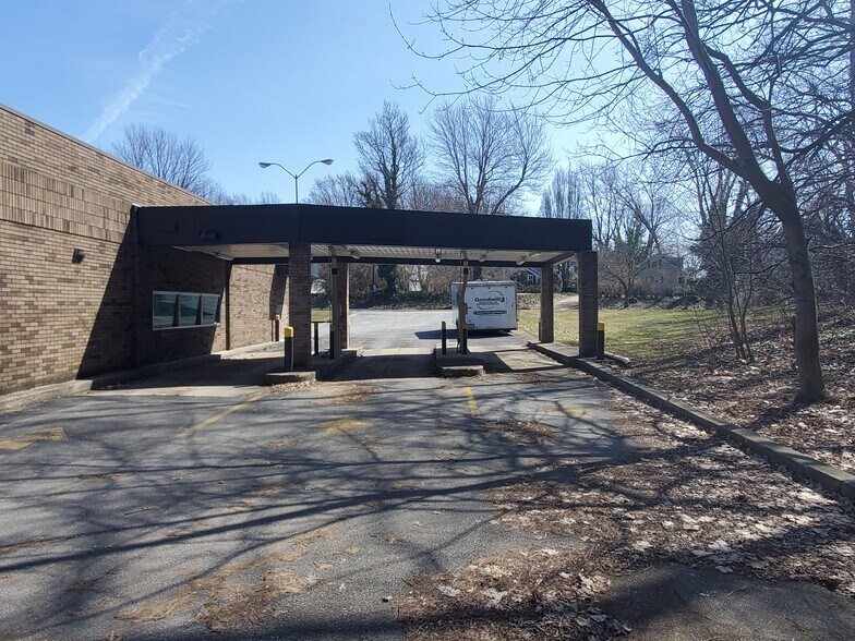 More Photos Of 4270 E Lake Rd, Erie General Retail For Sale