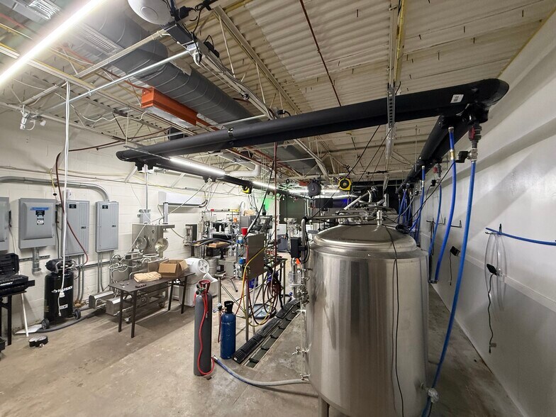 More Photos Of 12626A Dairy Ashford, Sugar Land Industrial For Sale