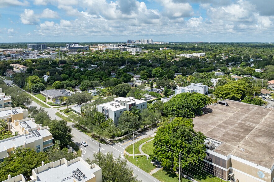 More Photos Of 5742 SW 62nd St, Coral Gables Apartments For Sale