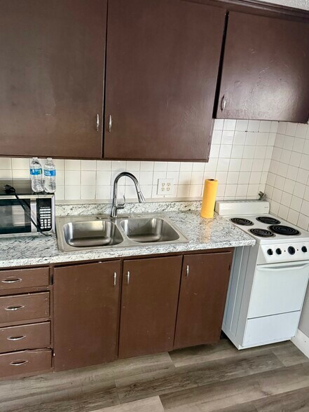 More Photos Of 2536 Carroll St, North Las Vegas Apartments For Sale