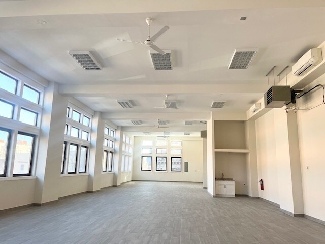 More Photos Of 405-407 Gates Ave, Brooklyn Loft Creative Space For Lease