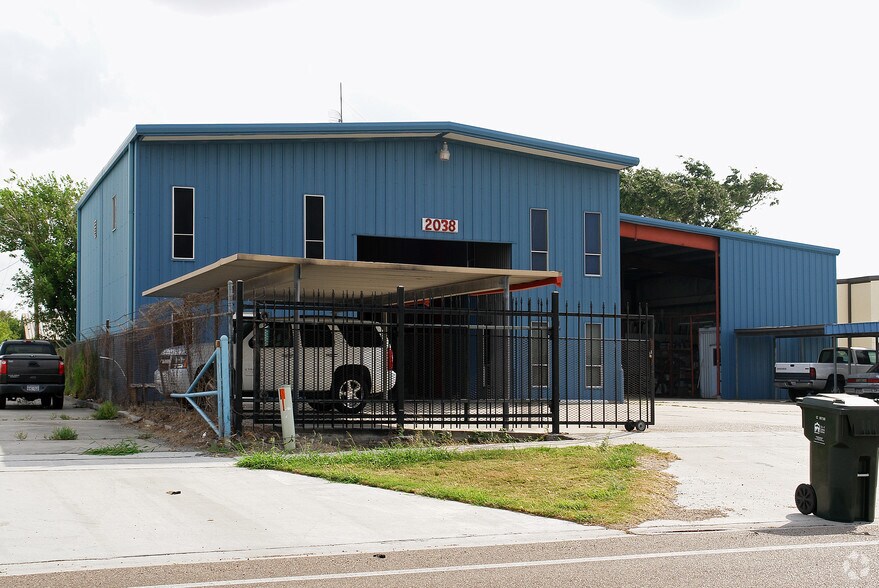 More Photos Of 2038 Saratoga Blvd, Corpus Christi Warehouse For Lease