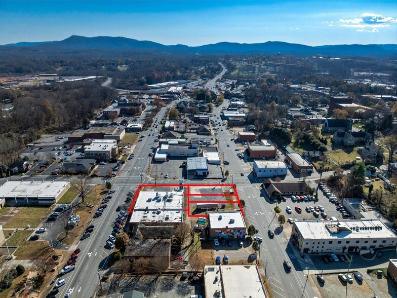 More Photos Of 212 S Green St, Morganton Bar For Sale