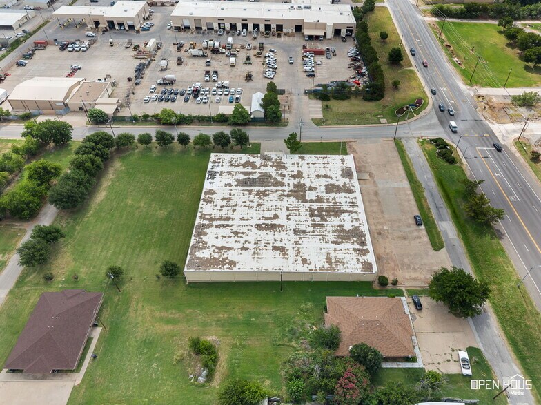 More Photos Of 2200 5th St, Wichita Falls Warehouse For Sale