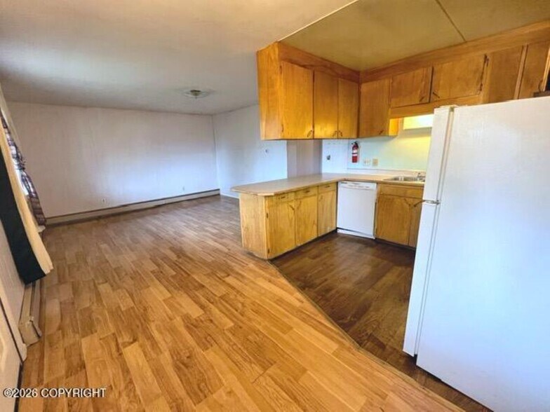 More Photos Of 513 E 15th Ter, Anchorage Apartments For Sale