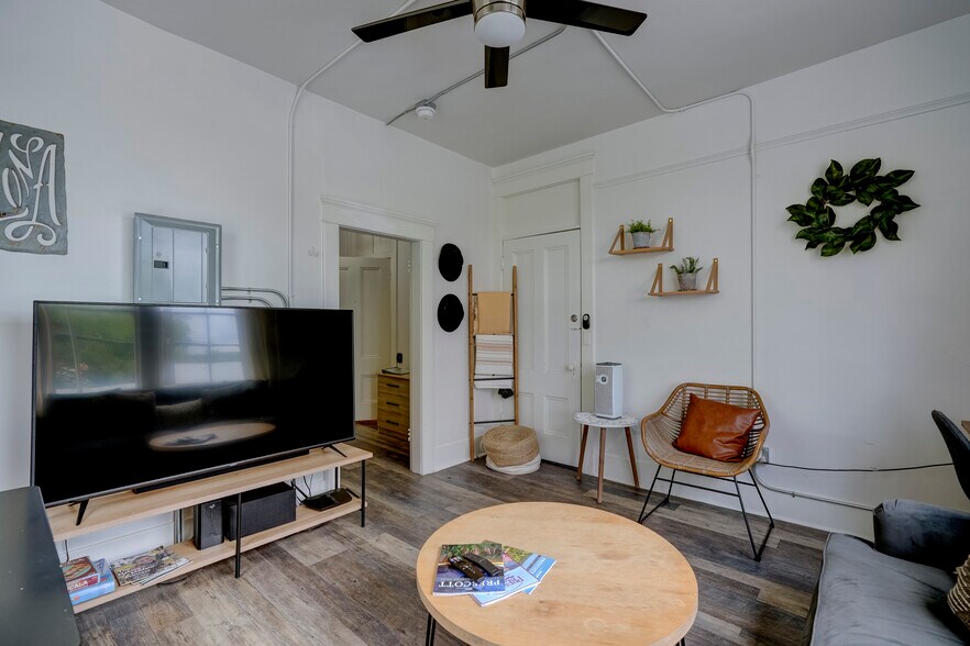 More Photos Of 215 E Willis St, Prescott Apartments For Sale