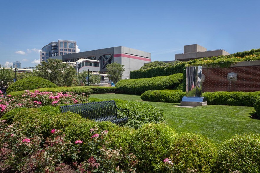 More Photos Of 1 Station Pl, Stamford Office For Lease