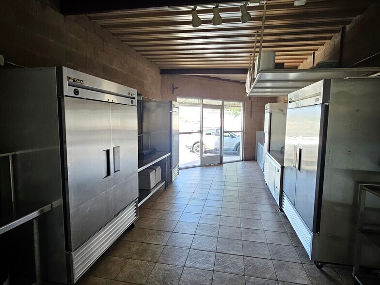 More Photos Of 1226 W Hadley Ave, Las Cruces Restaurant For Sale