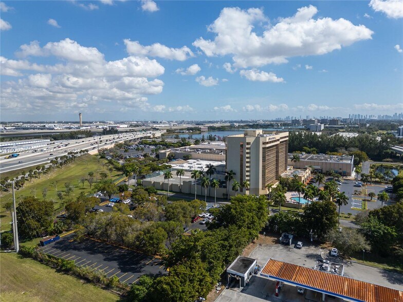 More Photos Of 777 NW 72nd Ave, Miami General Retail For Lease