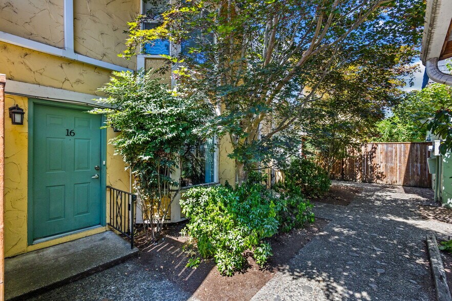 More Photos Of 540 Polk St, Eugene Apartments For Sale