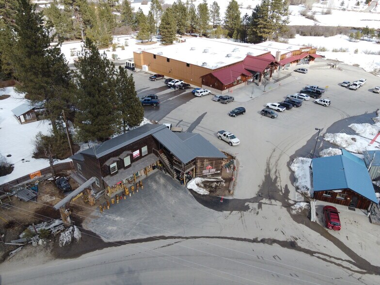 More Photos Of 522 S Middlefork Rd, Garden Valley General Retail For Sale