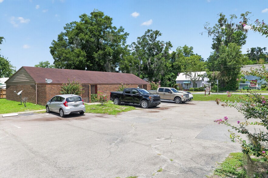 More Photos Of 18580 NW 234th St, High Springs Apartments For Sale