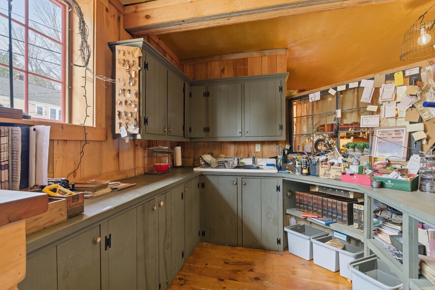 More Photos Of 953 Victory Hwy, Burrillville Bar For Sale