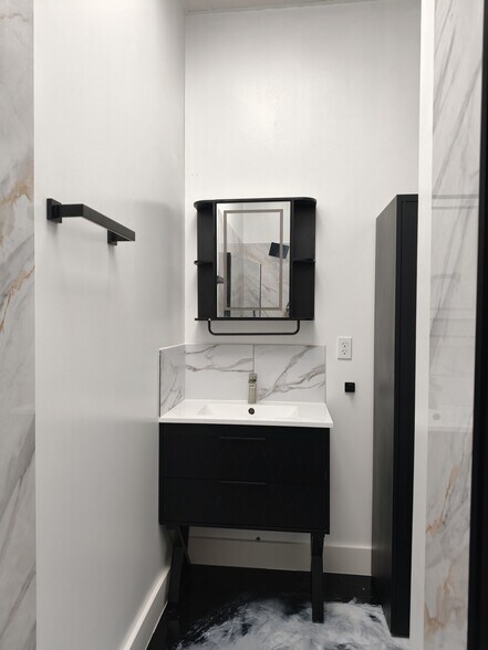 More Photos Of 1800-1812 SW 7th Ave, Pompano Beach Warehouse For Sale