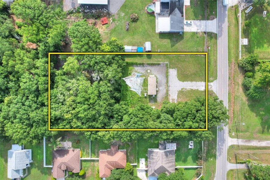 Primary Photo Of 325 Wilder Rd, Lakeland Specialty For Sale