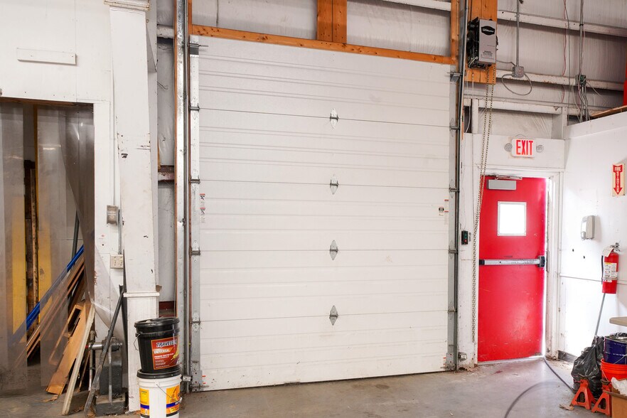 More Photos Of 248 Northport Ave, Belfast Manufacturing For Sale