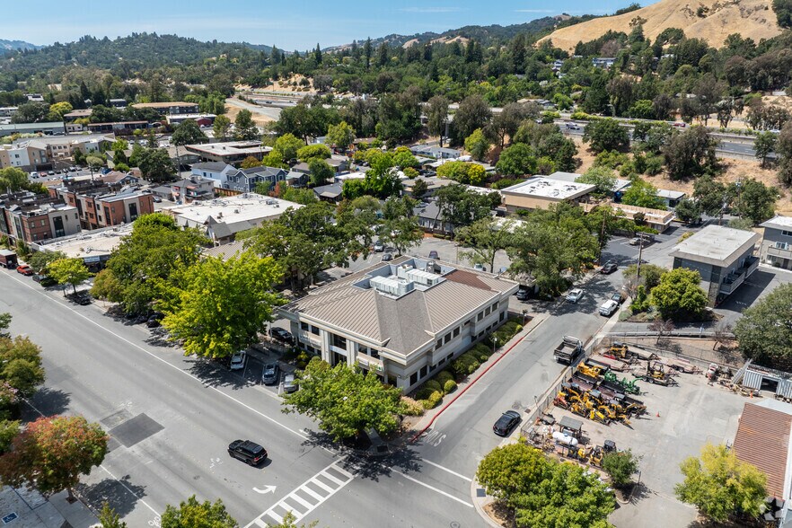 More Photos Of 3390 Mount Diablo Blvd, Lafayette Office For Lease