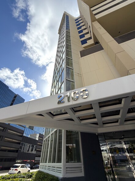 More Photos Of 2100 Ponce De Leon Blvd, Coral Gables Office For Lease