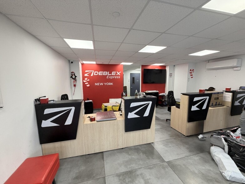 More Photos Of 10314 Northern Blvd, Corona Drugstore For Lease