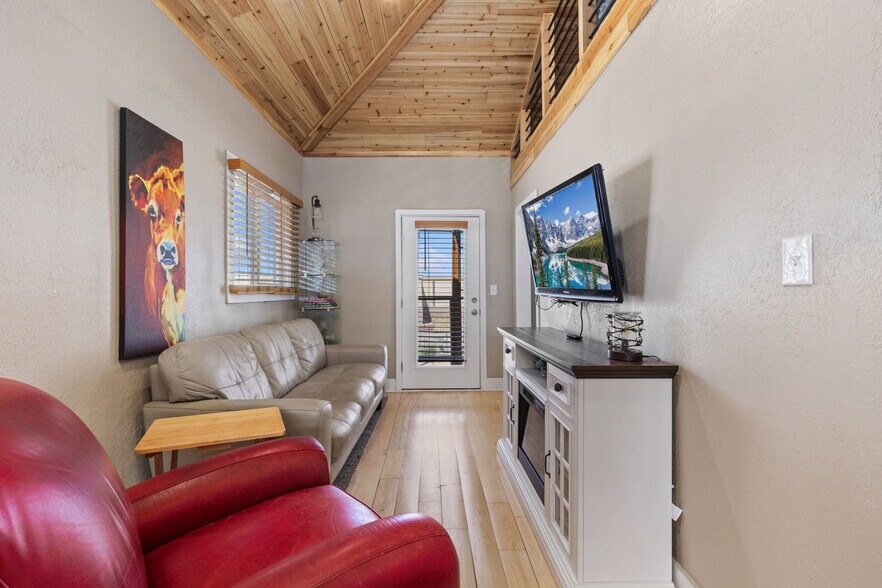 More Photos Of 280 S Main St, Brighton Storefront Retail Residential For Sale