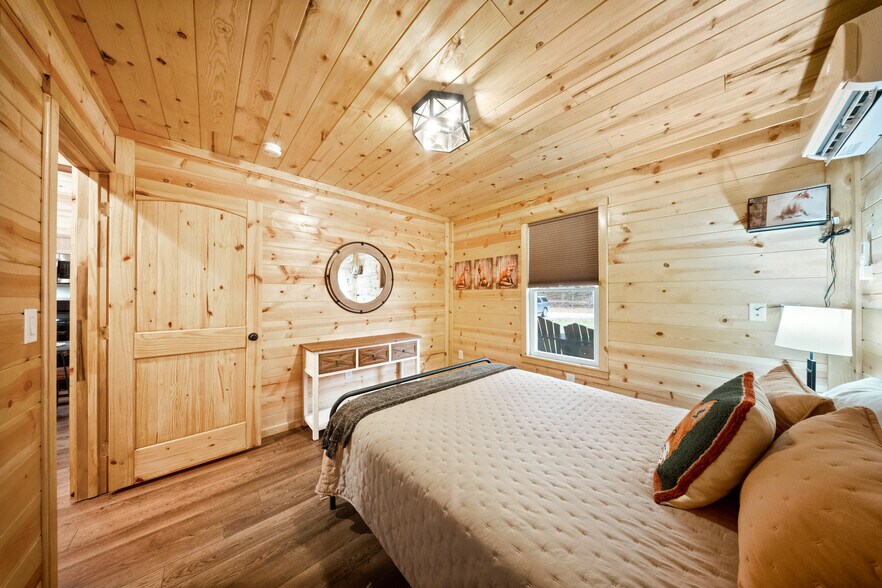 More Photos Of 325 Sinking Rd, Argillite Hospitality For Sale