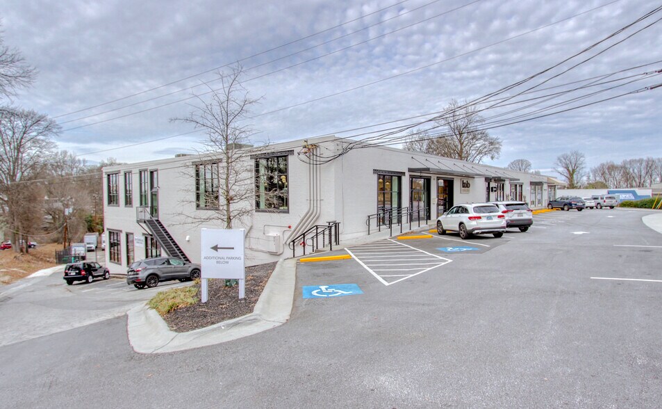 Primary Photo Of 763-765 Trabert Ave NW, Atlanta General Retail For Lease