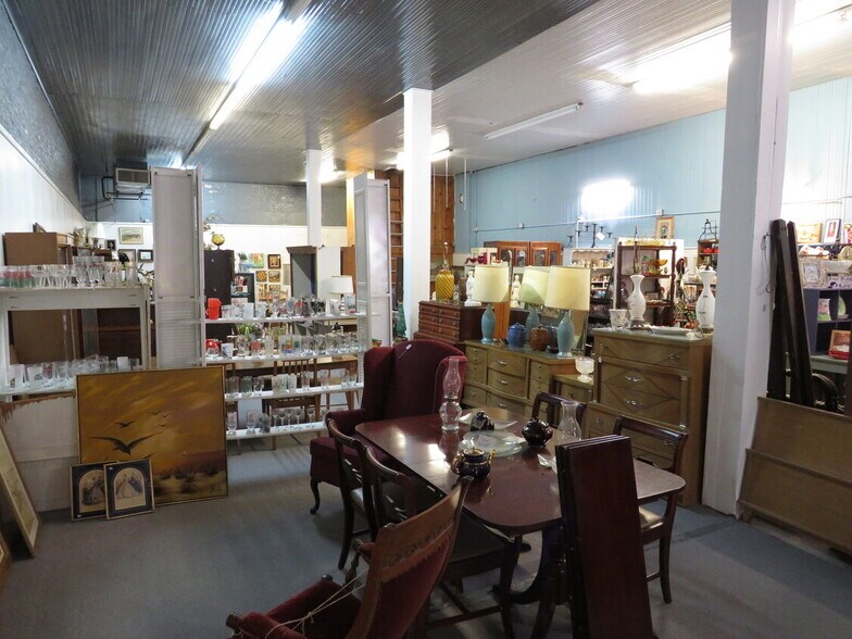 More Photos Of 110-112 W Washington st, Morris General Retail For Sale