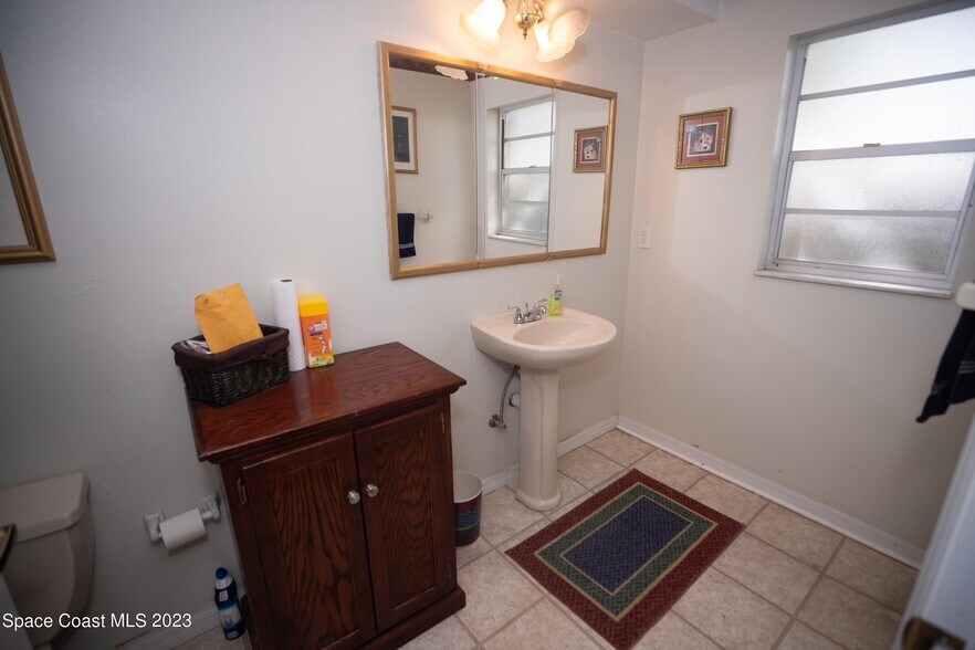 More Photos Of 4030 Minton Rd, Melbourne Office For Sale