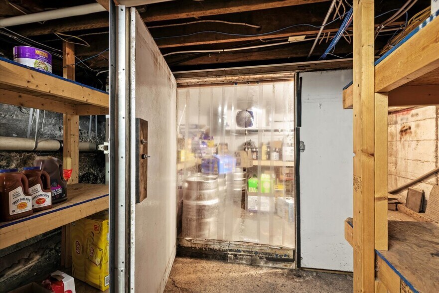 More Photos Of 750 Boulevard Ave, Dickson City Bar For Sale