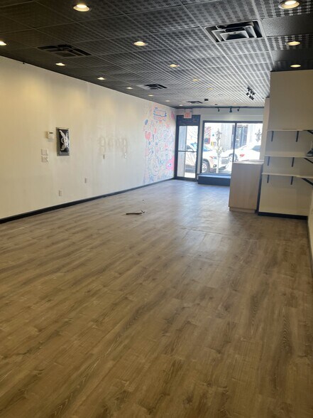 More Photos Of 51-59 Deer Park Ave, Babylon Storefront Retail Residential For Lease