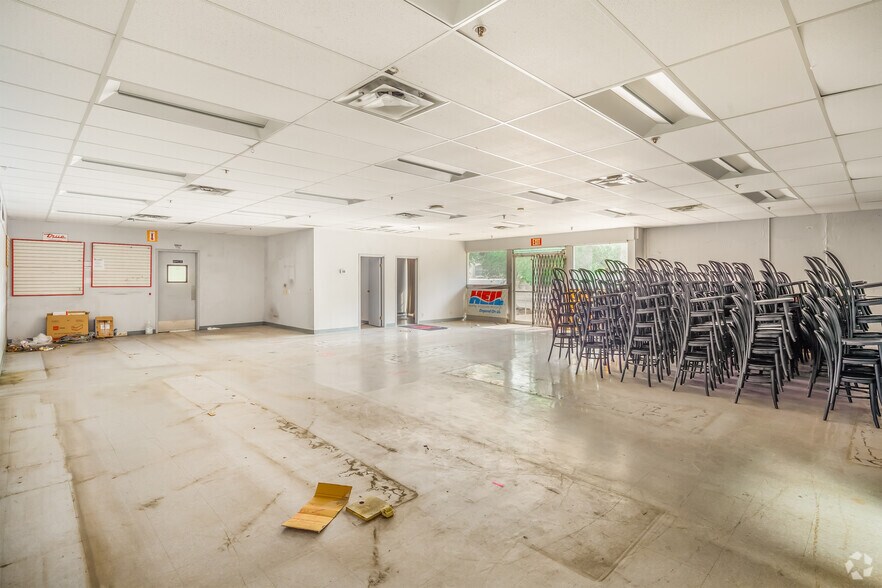 More Photos Of 523 Urban Loop, San Antonio Warehouse For Lease