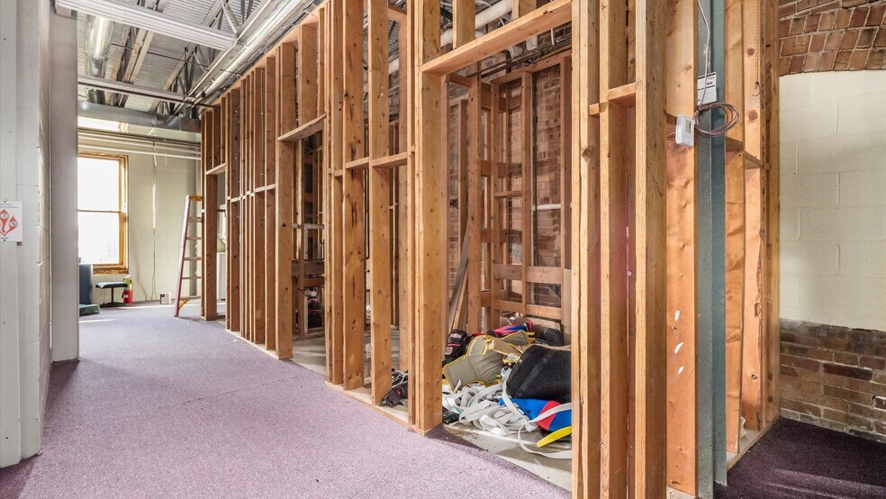 More Photos Of 701 Main St, Dresden Storefront For Lease