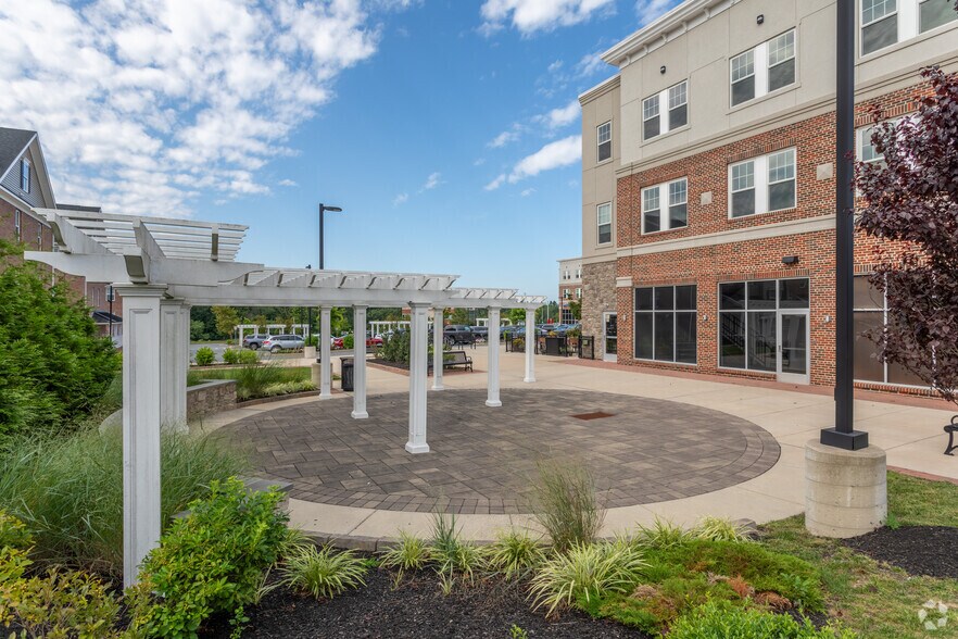 More Photos Of 4420 Limestone Rd, Wilmington Storefront For Lease