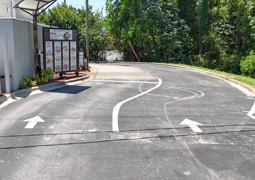 More Photos Of 180 Mary Esther Blvd, Mary Esther Service Station For Sale