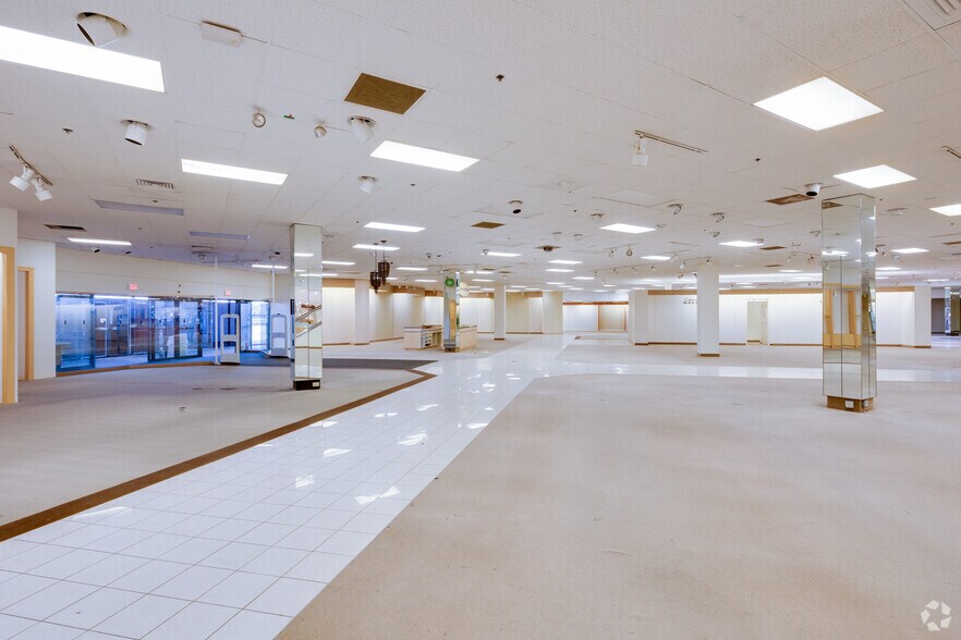 More Photos Of 3340 Mall Loop Dr, Joliet Department Store For Sale