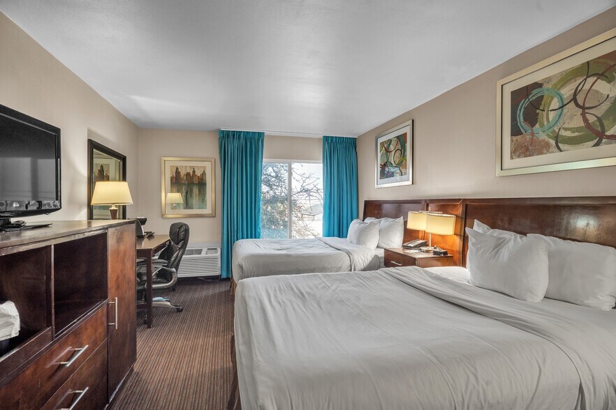 More Photos Of 3100 W Wall St, Midland Hotel For Sale