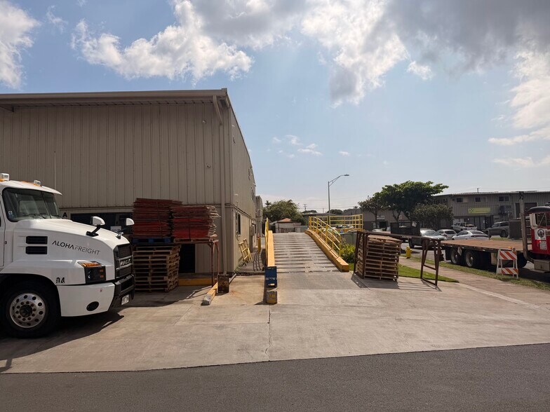 More Photos Of 295 Hoohana St, Kahului Unknown For Lease