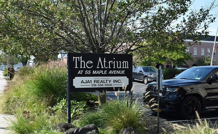 More Photos Of 55 Maple Ave, Rockville Centre Medical For Lease