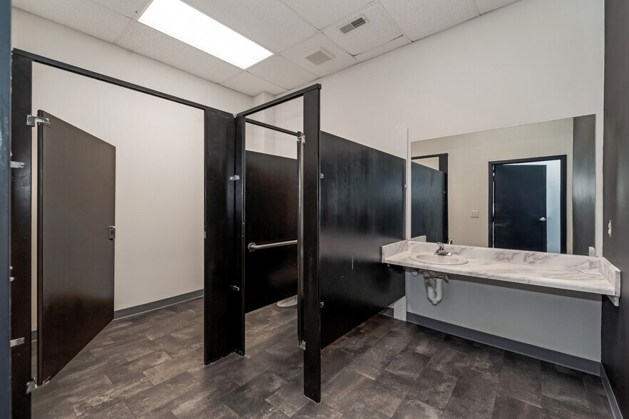 More Photos Of 630 Broadmor Blvd, Murfreesboro Medical For Lease