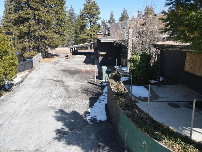 More Photos Of 32114 Hilltop Blvd, Running Springs Restaurant For Lease