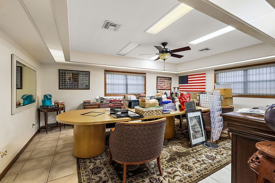 More Photos Of 1020 E North Blvd, Leesburg Medical For Sale