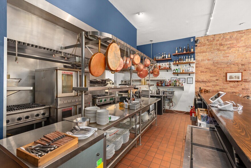 More Photos Of 335 Main St, Carbondale General Retail For Sale