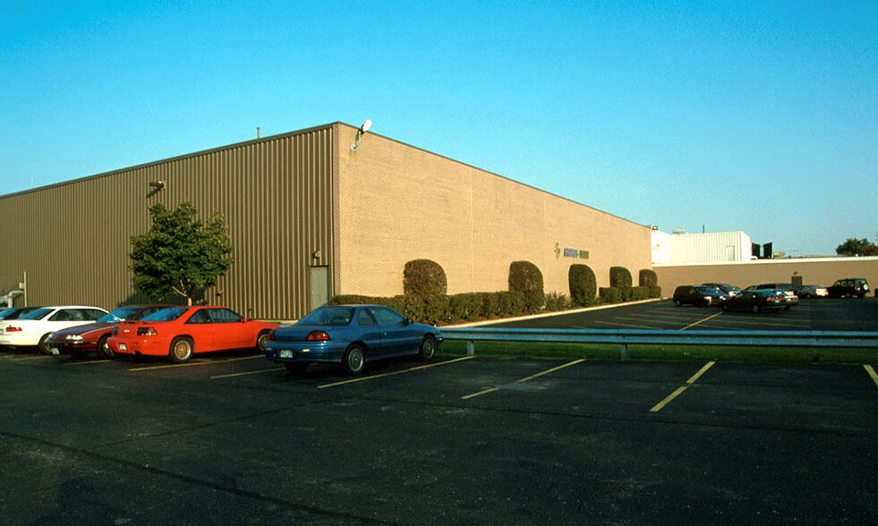 More Photos Of 1900 S 25th Ave, Broadview Industrial For Sale