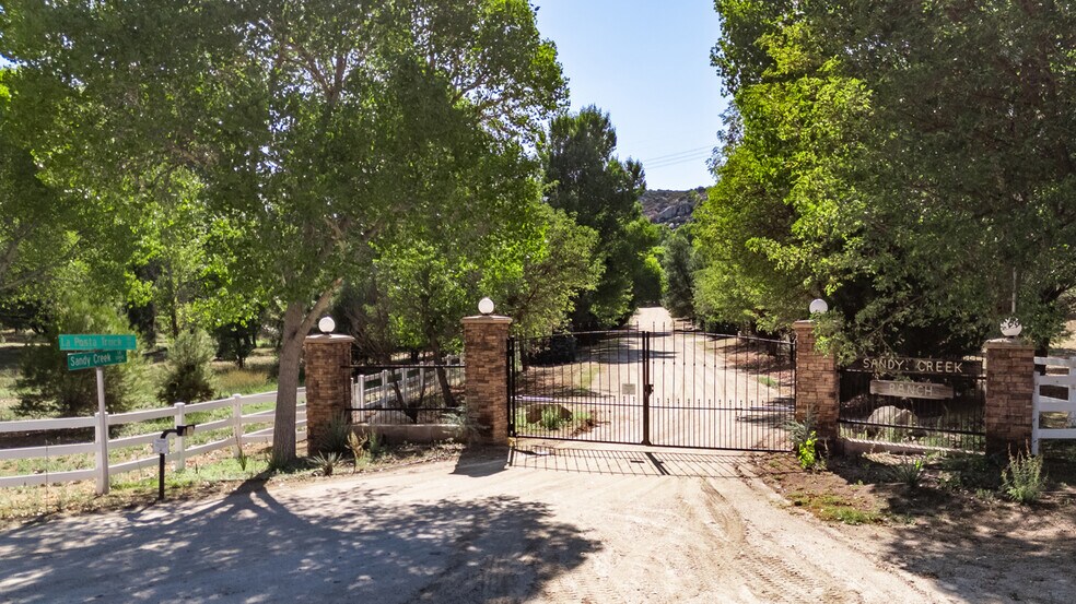 More Photos Of 33466 Sandy Creek Ln, Pine Valley Specialty For Sale