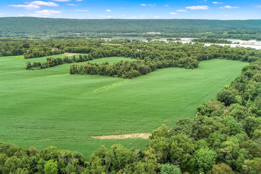 More Photos Of 1517 Red Hill, Dauphin Land For Sale