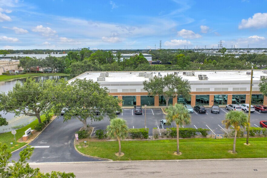 More Photos Of 1780 102nd Ave N, Saint Petersburg Light Distribution For Lease