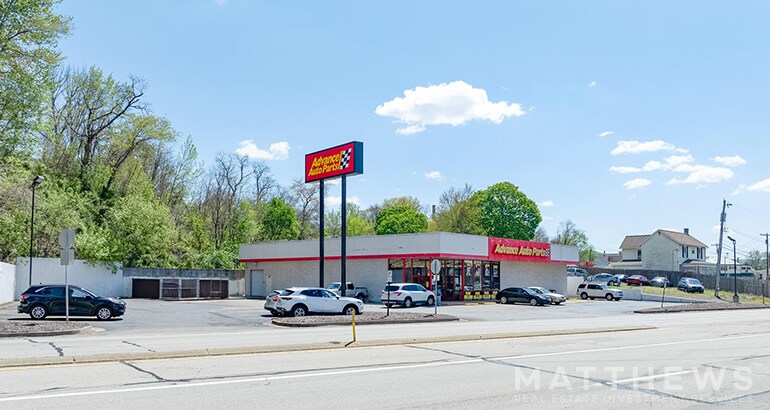Primary Photo Of 901 Memorial Blvd, Connellsville Freestanding For Sale