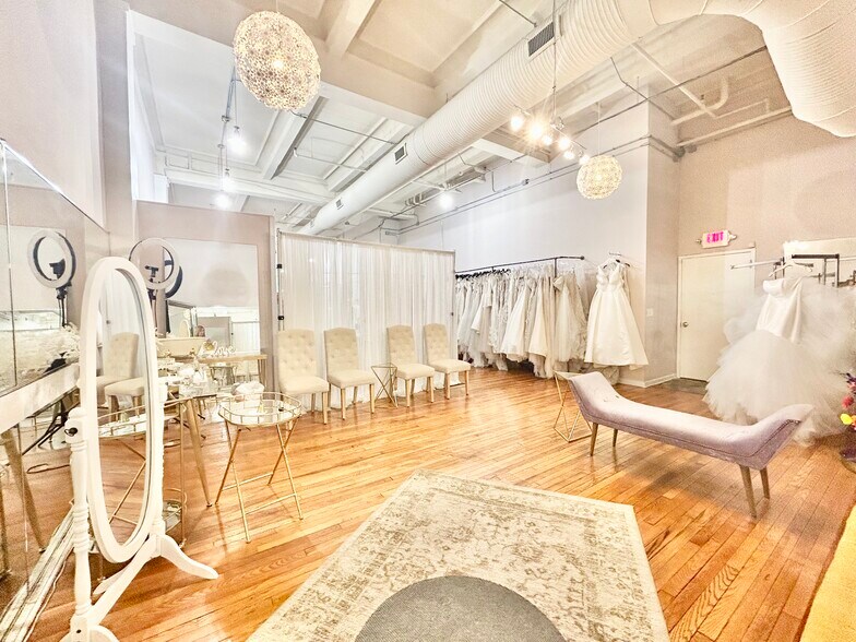 More Photos Of 337-341 N Charles St, Baltimore Multifamily For Sale